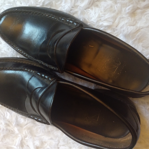 Johnston & Murphy Leather Flats - Picture 4 of 4